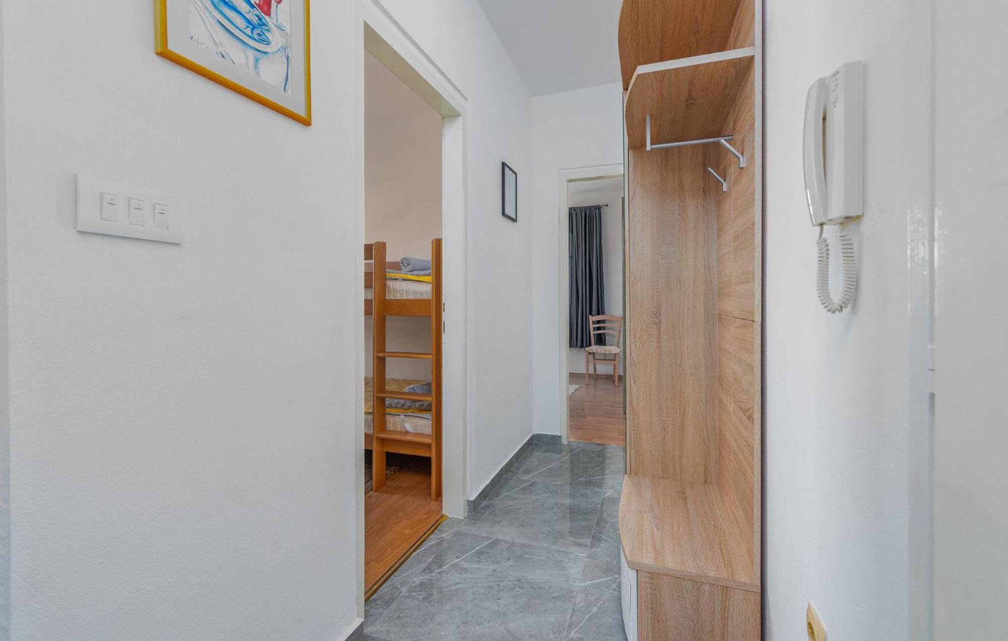 Amazing Apartment In Pakoštane Kültér fotó